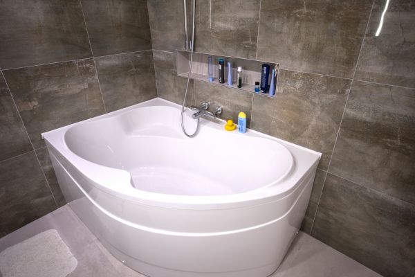 Large Bathtub Installation in Brownsburg