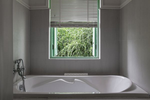 Fiberglass Tub Installation in Brownsburg